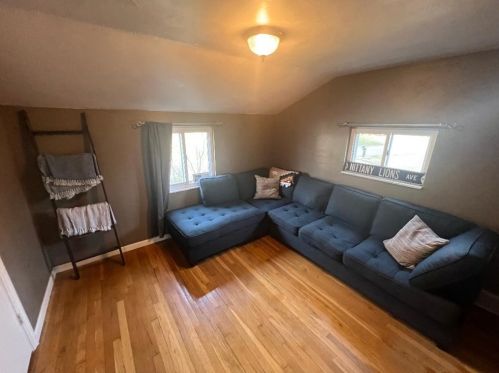 876 Blue Ridge Rd, Pittsburgh PA  15239-2805 exterior