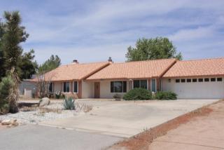 16590 Ash St, Hesperia, CA 92345-5807