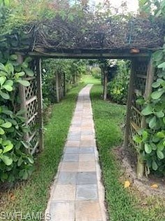 508 Poinsettia Ave, Lehigh Acres, FL 33972-7829