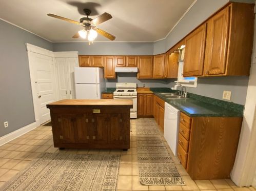 106 Plum St, Greenville PA  16125-1857 exterior