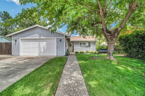 3337 Kathy Way, Loomis, CA 95650-8766