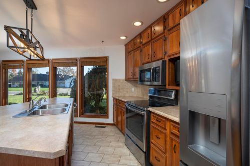 1224 Countryside Dr, Washington Ch OH  43160-1804 exterior