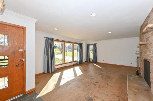 8875 Midland Dr, Greendale WI 53129-1043 exterior