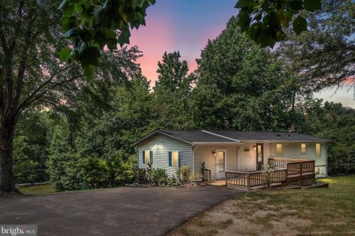 7334 Chapel Heights Rd, Fredericksburg, VA 22407-2029