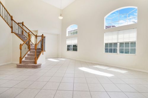 6745 Osage Cir, West Palm Beach, FL 33413-3482