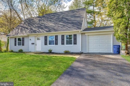 561 Charleston Rd, Willingboro NJ  08046-1768 exterior