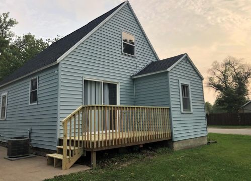 210 2nd Ave, Plainview, MN 55964-1432