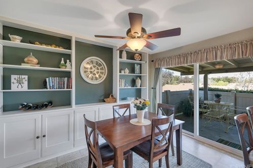 20046 Avenue Of The Oaks, Santa Clarita CA  91321-1361 exterior