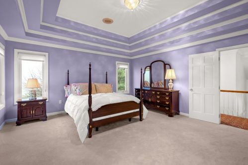 1018 Old Orchard Dr, Gibsonia PA  15044-6080 exterior