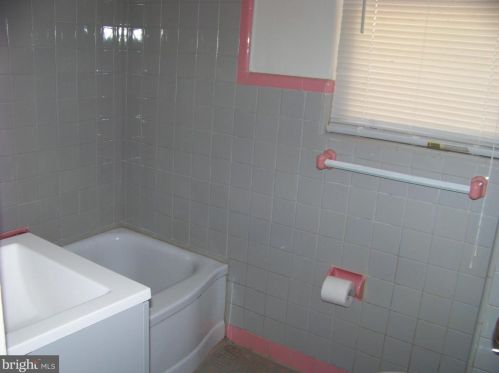 607 Hamilton St, Norristown PA 19401-4234 exterior