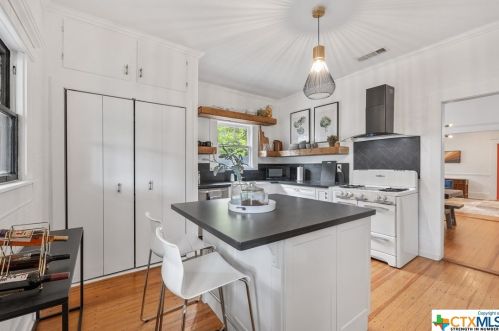 1708 Main St, Georgetown TX 78626-7924 exterior