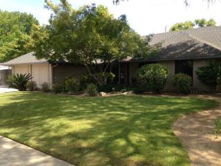 3237 Ellery Ave, Fresno, CA 93710-5903