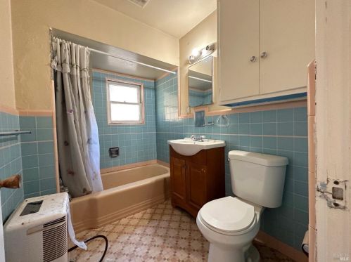 4450 Scotts Vly Rd, Lakeport CA  95453-9456 exterior