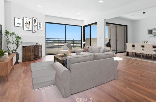 280 Cagney Ln, Newport Beach CA  92663-1617 exterior