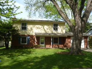 704 14th Ave, Iowa City, IA 52241-1741