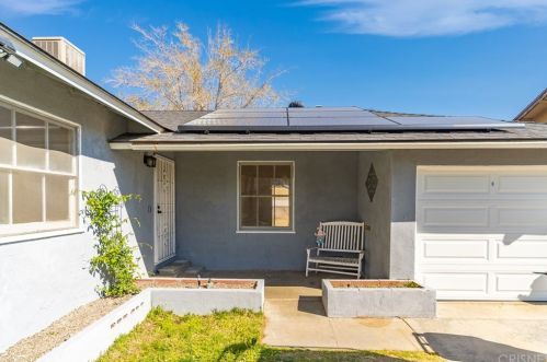1381 Jenner St, Lancaster, CA 93534-2120