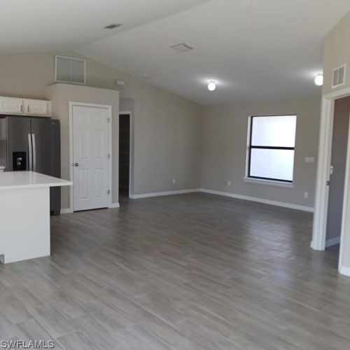 761 Oakridge Ave, Lehigh Acres, FL 33974-9824
