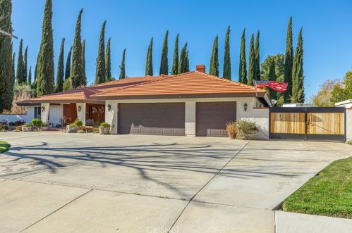 2715 Brentwood Dr, Lancaster, CA 93536-5373