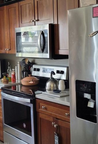 29 Cedar Knoll Dr, Greensboro NC  27407-5837 exterior