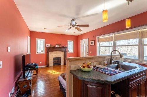 1 Bede Ter, Cornwall NY  exterior