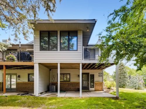 6666 Falstaff Rd, Saint Paul, MN 55125-2497