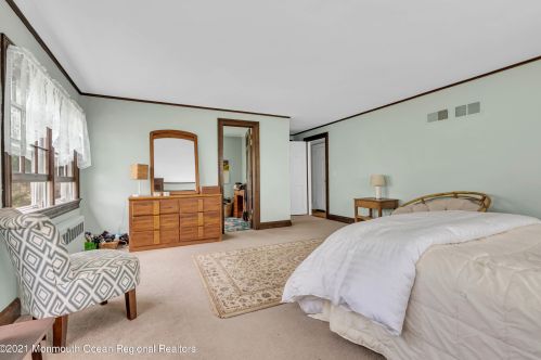 741 Roseld Ave, Tinton Falls NJ  07712-4149 exterior