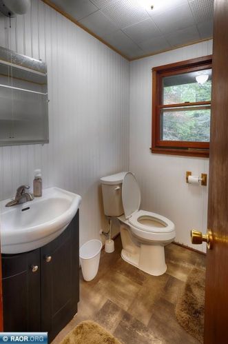 2452 Retreat Lodge Rd, Cook MN 55723-8717 exterior