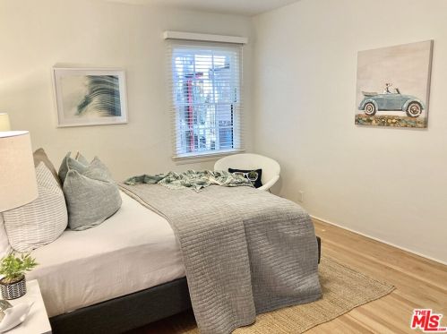 2695 Eucalyptus Ave, Long Beach CA  90806-2513 exterior