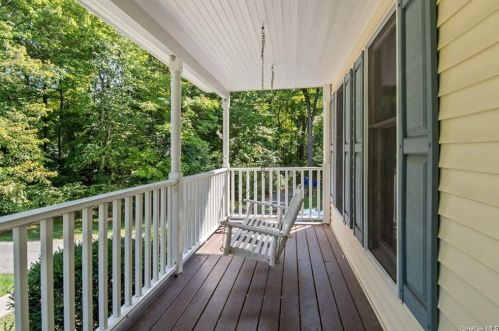 31 Alexander Blvd, Poughkeepsie, NY 12603-5830