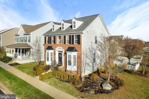 144 Colonial Dr, Charles Town WV  25414-4497 exterior