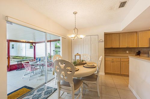 24100 Turtlerock Ct, Lutz FL  33559-6728 exterior