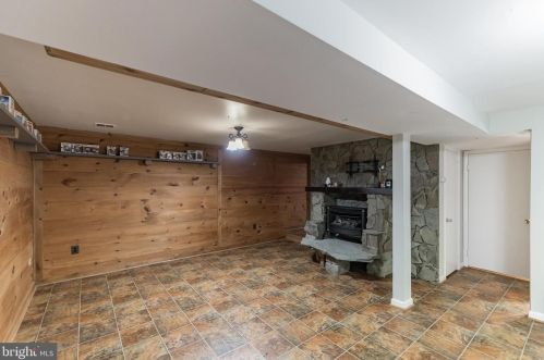 14397 Surrydale Dr, Woodbridge VA  22193-3470 exterior