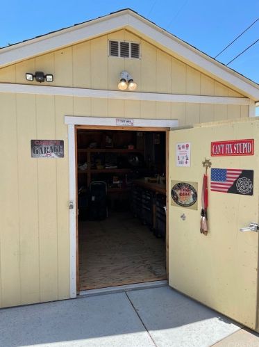 3367 Weatherford Ct, Simi Valley CA  93063-1328 exterior