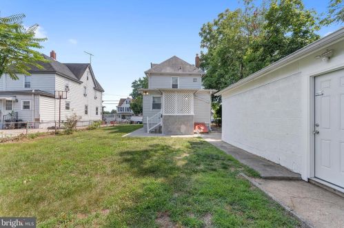 41 Roosevelt St, West Deptford NJ  08066-1028 exterior