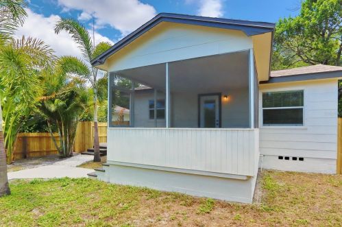 2577 9th Ave, Saint Petersburg, FL 33713-6848