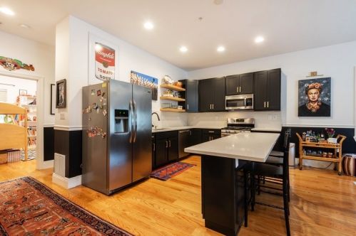 2408 Summit Ave, Union City, NJ 07087-2216