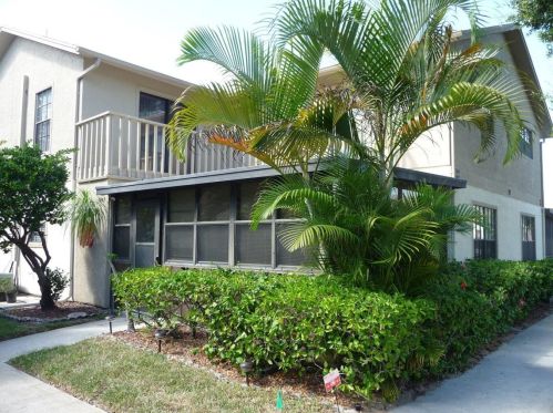 7442 Jamestown Ter, Hobe Sound FL  33455-5816 exterior