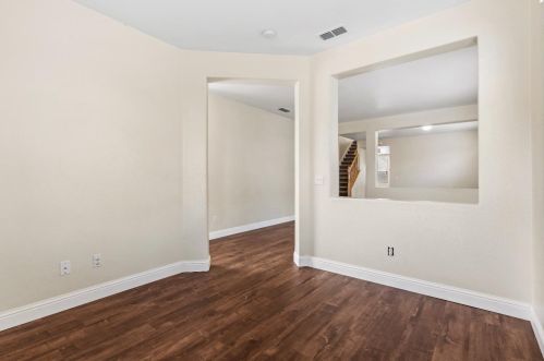 2228 Clock Tower Ct, Riverbank CA  95367-9427 exterior