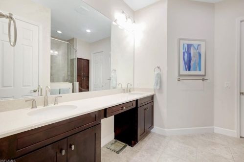 9433 Isla Bella Cir, Bonita Springs FL  34135-7276 exterior