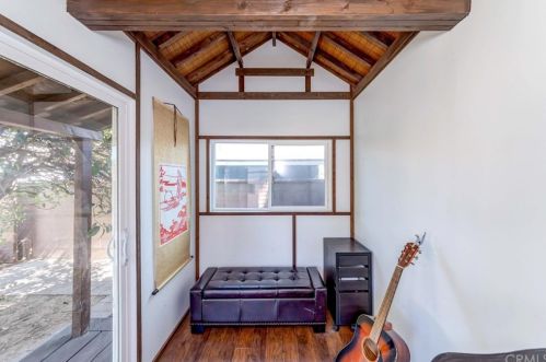 1740 Hickory Ave, Torrance CA 90503-7219 exterior