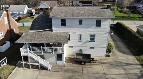 209 Beverly Dr, New Kensington PA  15068-3207 exterior