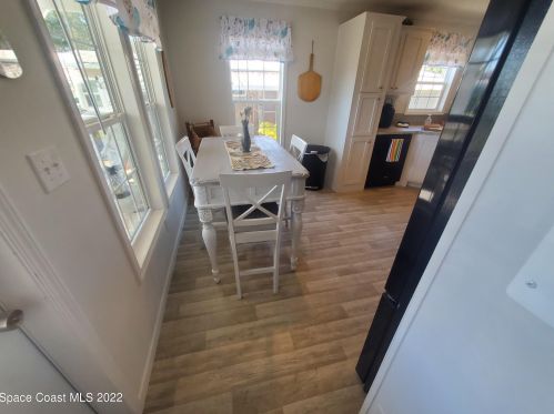 1014 Wren Cir, Sebastian FL  32976-7511 exterior