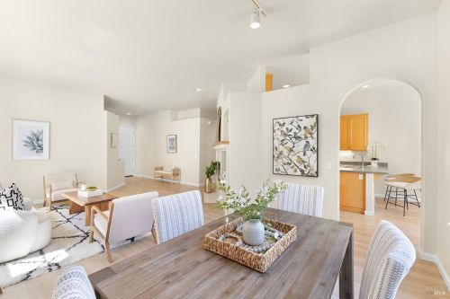 5518 Rainbow Cir, Santa Rosa CA  95409-4376 exterior