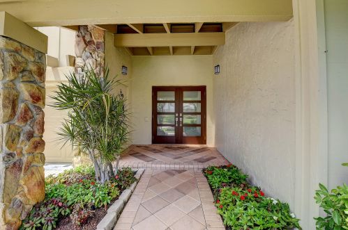 814 Foxpointe Cir, Delray Beach, FL 33445-4312