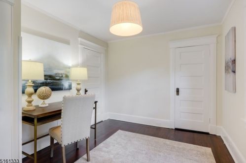 8 Emerson Pl, Montclair NJ  07043-1510 exterior