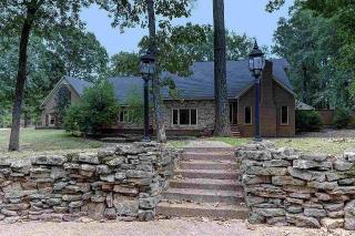 1930 Kirby Rd, Memphis, TN 38119-5510