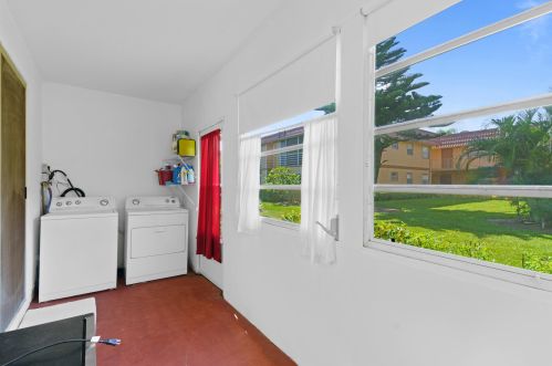 550 Brittany L, Delray Beach FL  33446-1159 exterior