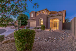 3710 Zachary Dr, Phoenix, AZ 85050-8389