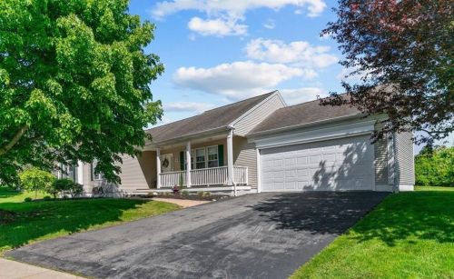 65 Carriage Trl, Middletown RI  02842-7251 exterior