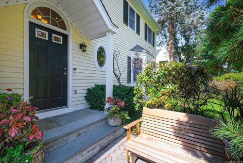 168 Ferndale Rd, Scarsdale, NY 10583-1927